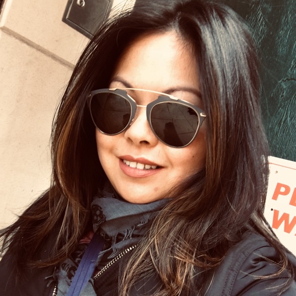 About Me & My Closet - Picture 4 of 5